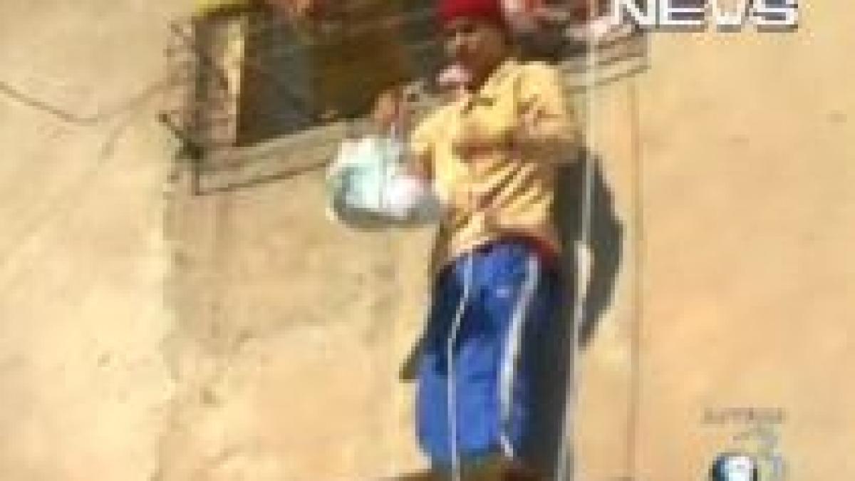 bucuresti bebelus salvat in ultima clipa din incendiu imagini spectaculoase