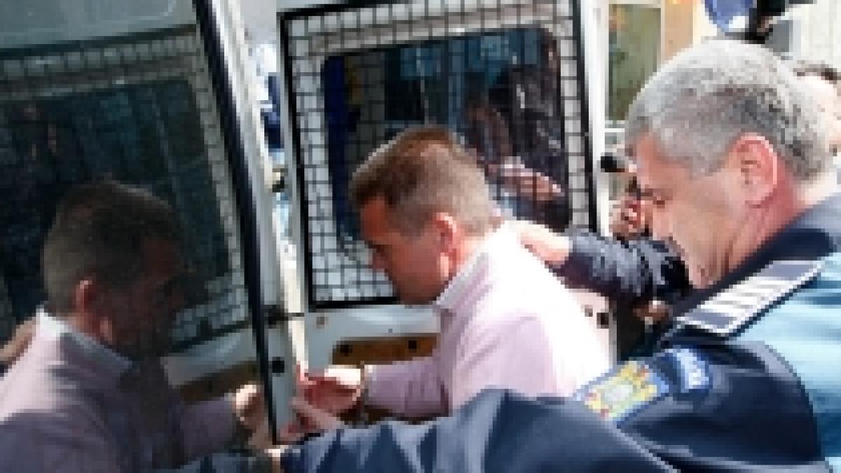 dosarul mita pentru arbitri lica savaniu si corpodean au primit mandat de arestare preventiva