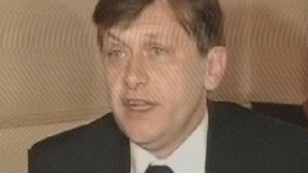 crin antonescu guvernul boc nu are nici un orizont si canta dupa ureche melodii populiste