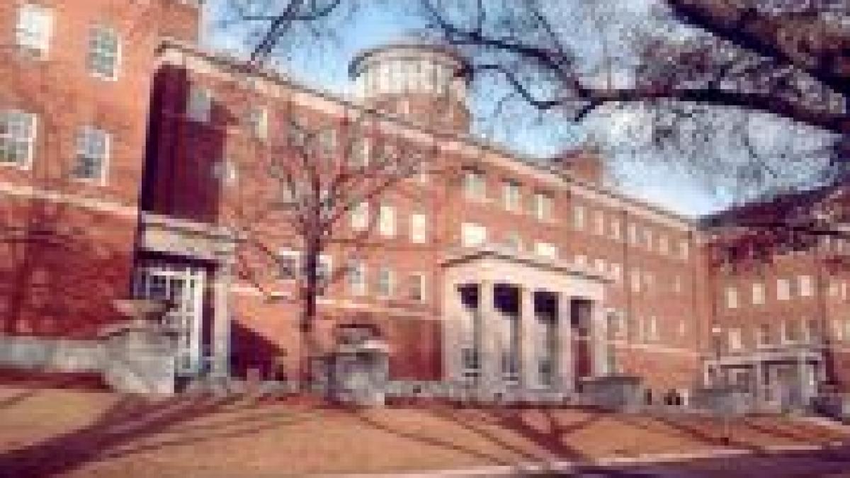 sua un profesor de la universitatea din georgia a ucis trei persoane