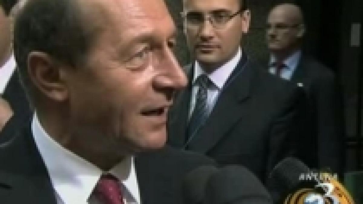 ce au in comun ion iliescu traian basescu emil boc si giovanni trapattoni limba engleza video