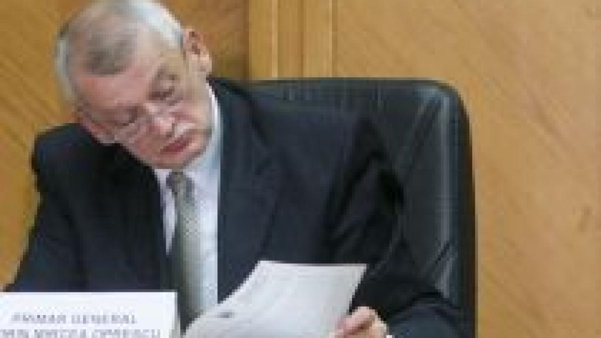 oprescu vrea sa ii lase pe bucuresteni sa calce pe iarba