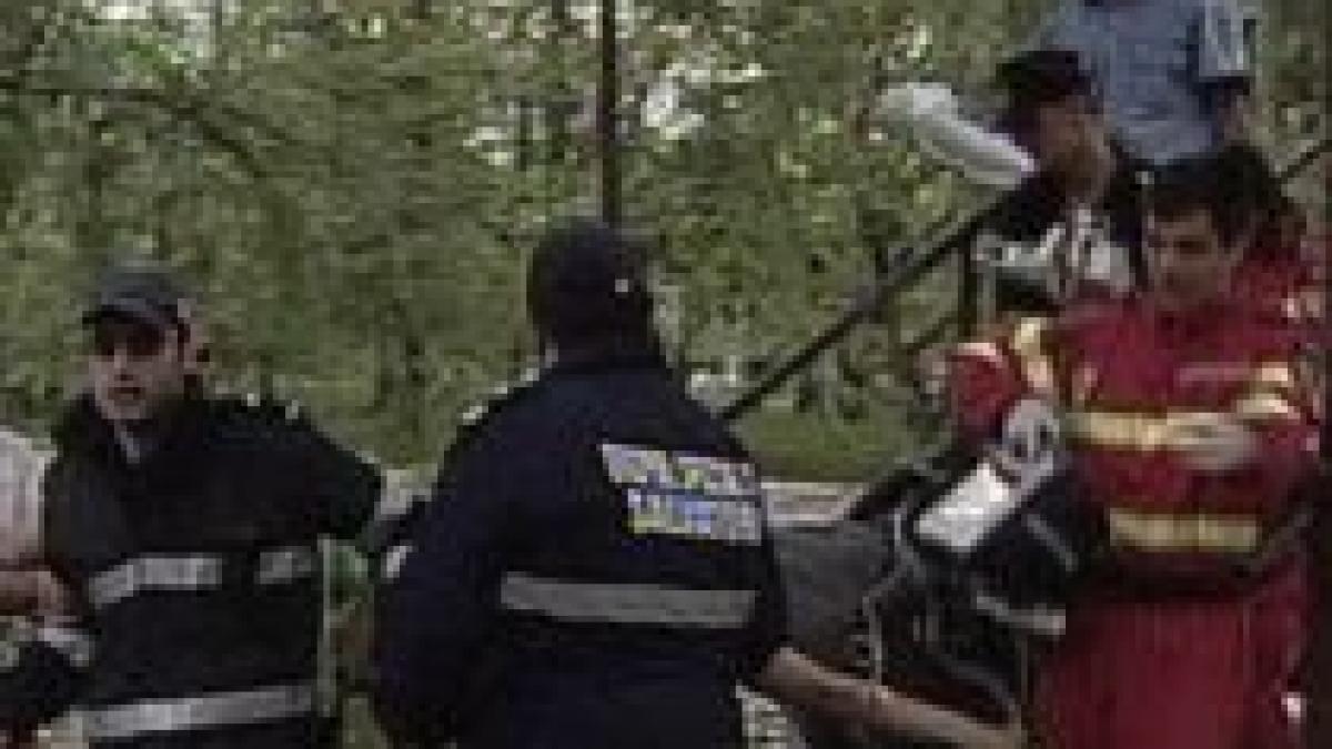 tanar de 17 ani readus la viata dupa 30 de minute petrecute pe fundul lacului ior video