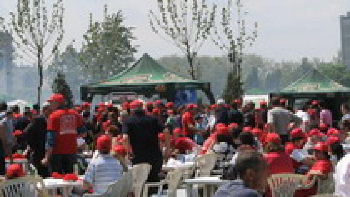 unu mai muncitoresc huo hotii la mici fotoreportaj din parcul izvor al capitalei