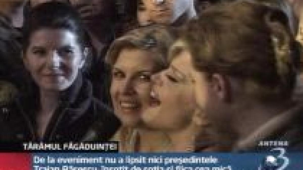 romania the land of choice imnul turistic lansat in prezenta ministrului elena udrea video