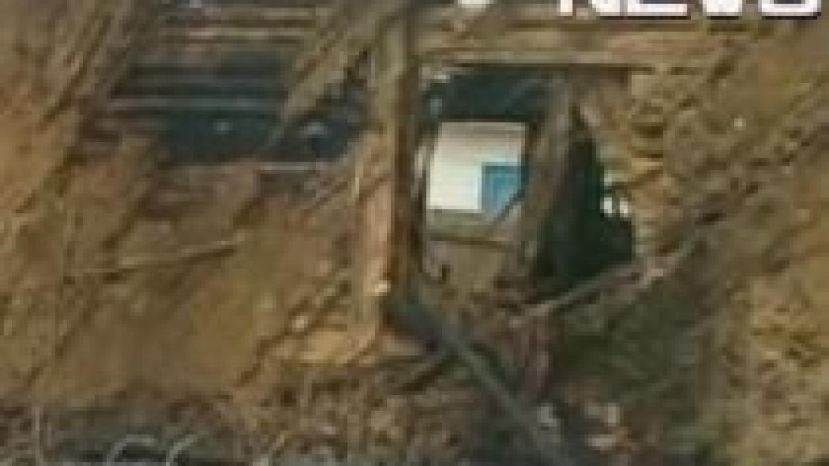 trei copii au murit dupa ce casa in care locuiau a luat foc video