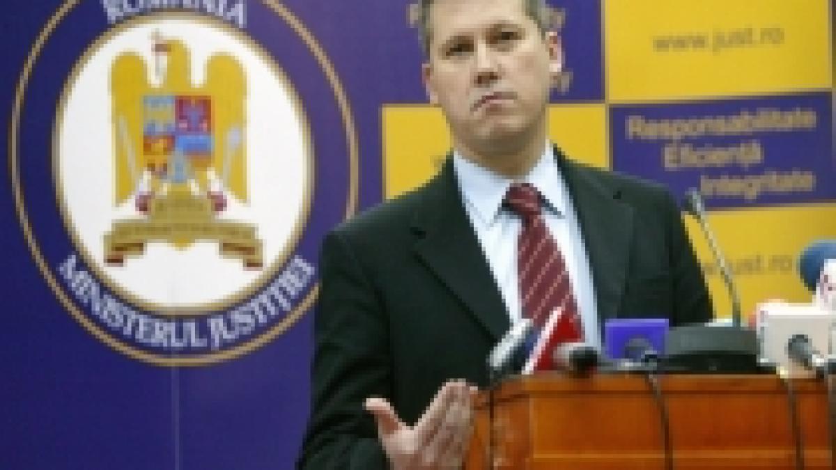 internautii in vizorul ministerului justitiei autoritatile pregatesc o noua lege big brother