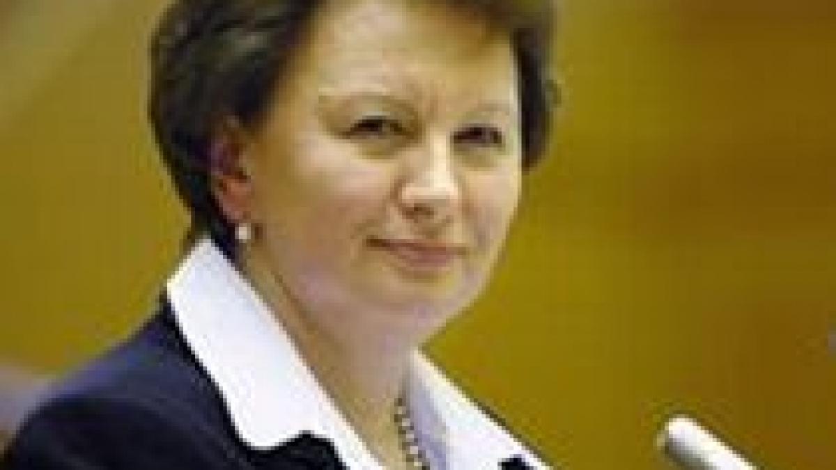 premierul republicii moldova si a depus luni demisia