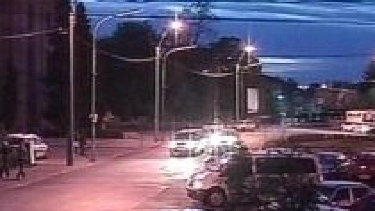 meci in plina strada trei arbitri si un ofiter de la crima organizata s au batut in trafic video