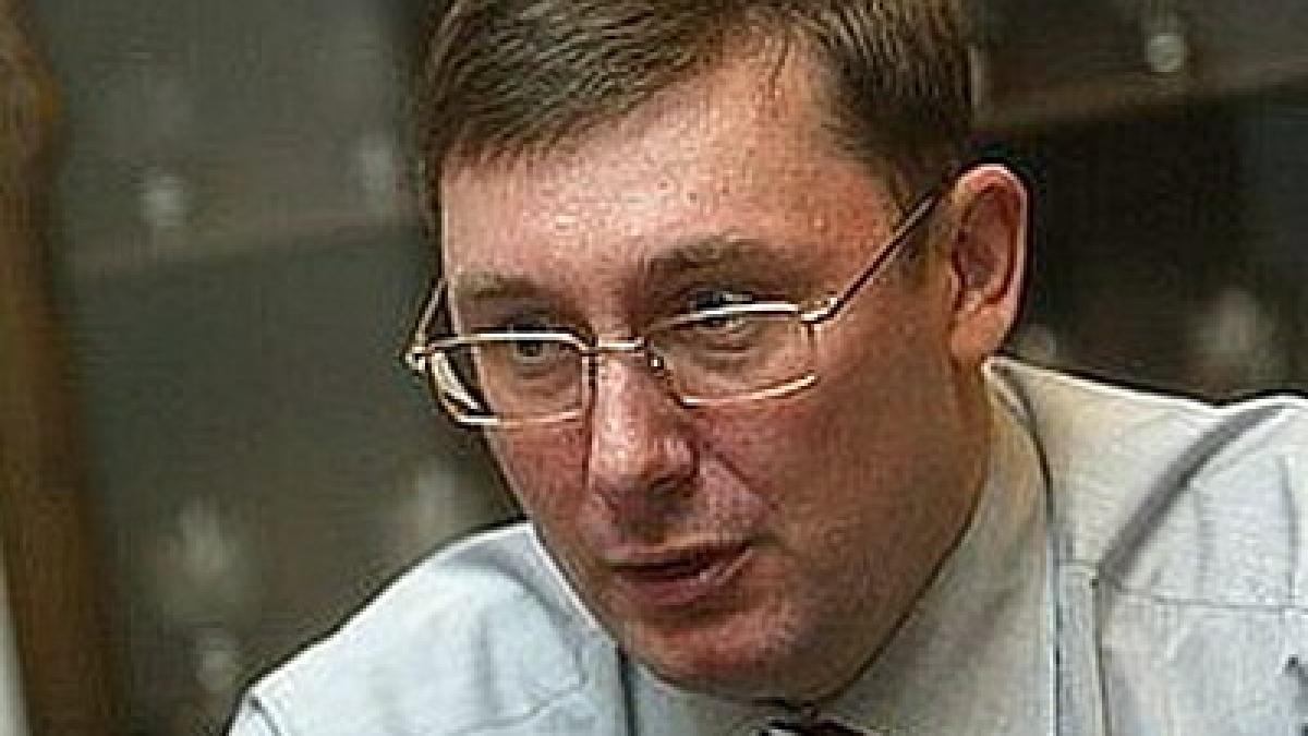 ministrul ucrainean de interne beat in avion lutenko a injurat pasagerii aeronavei