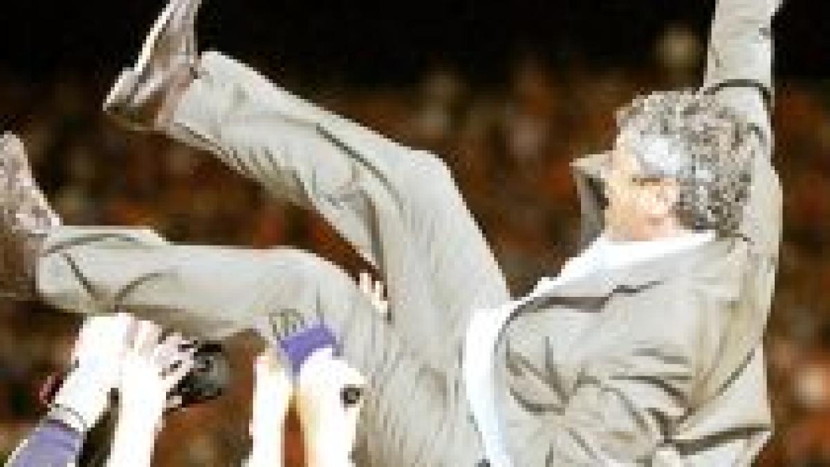 mircea lucescu jubileaza e ceva istoric vom juca la istanbul in fata a 70 000 de spectatori