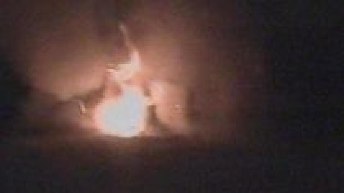 un autoturism a fost incendiat in targu jiu video