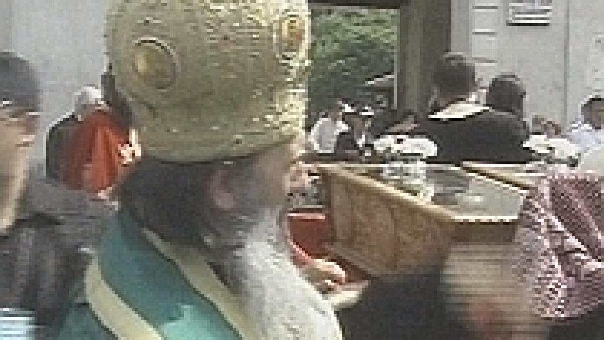 Alţi opt foşti preoţi vor depune plângeri la DNA împotriva Arhiepiscopului Tomisului