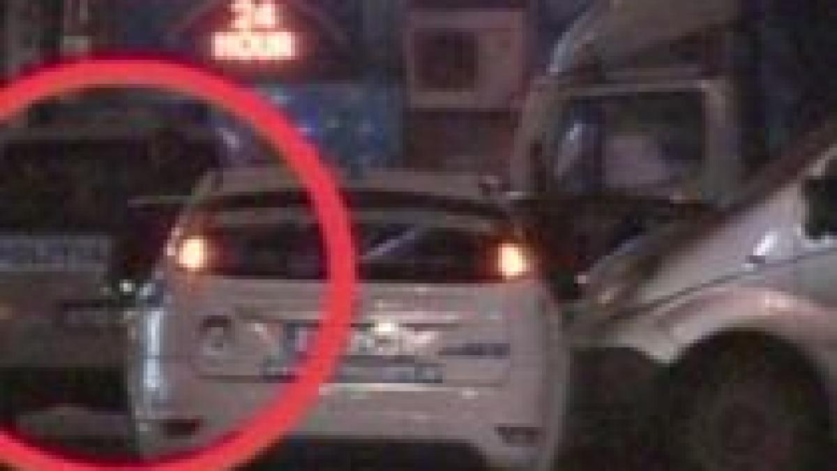 doi politisti filmati jucand la cazino in timpul serviciului video