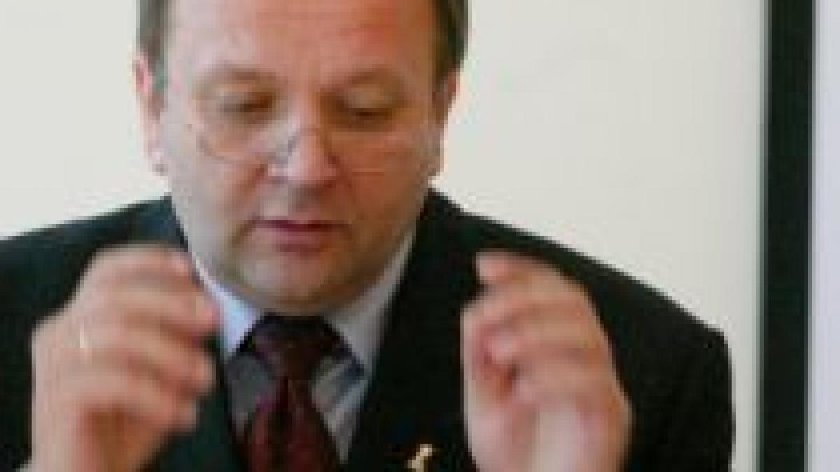Lansarea candidaţilor PDL pentru Bruxelles, pe ritmuri de muzică populară
