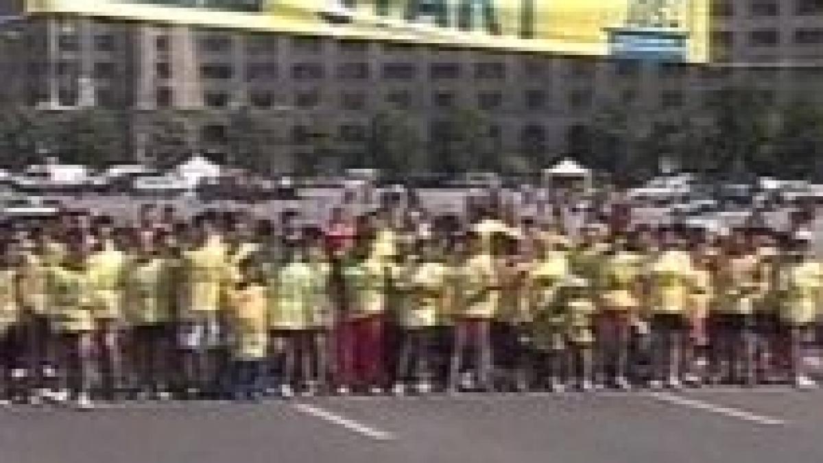 bucurestenii au participat la un cros desfasurat sub sloganul burta jos video