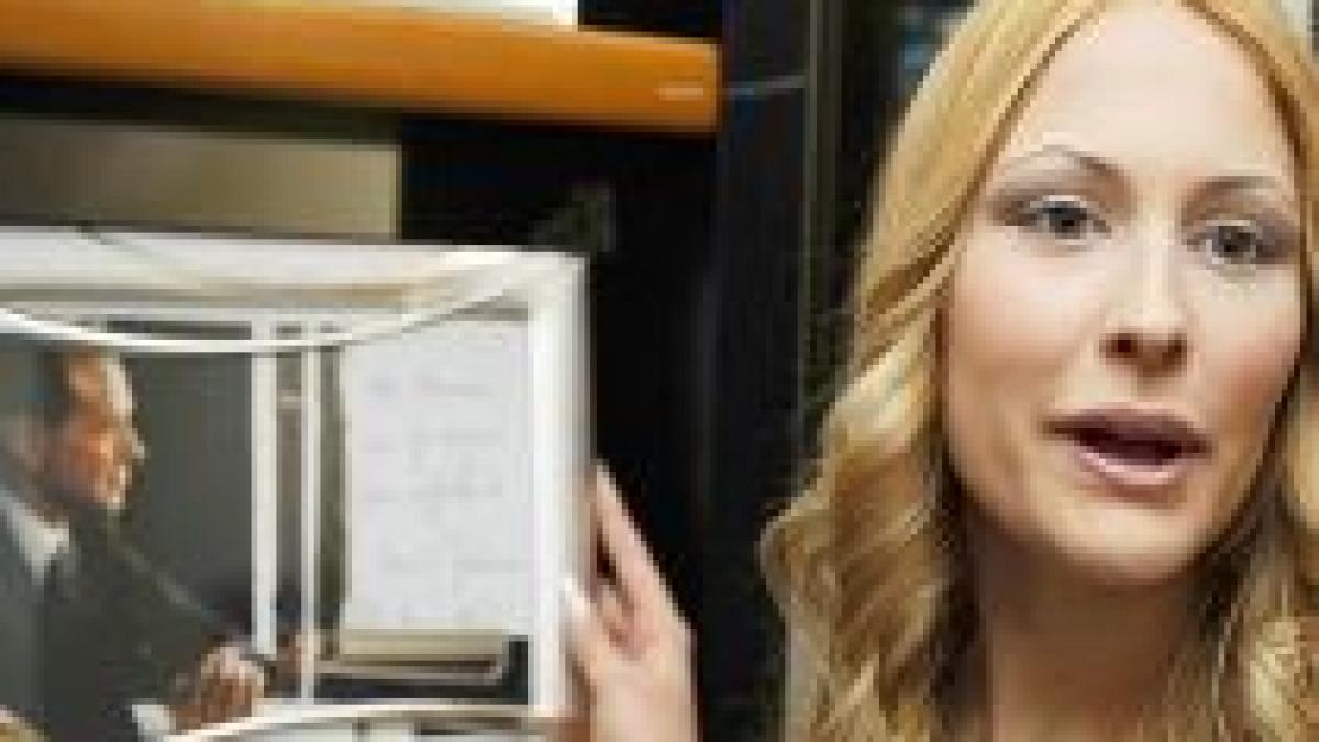 fata care a primit un colier de la premierul italian de majorat berlusconi nu este tatal meu