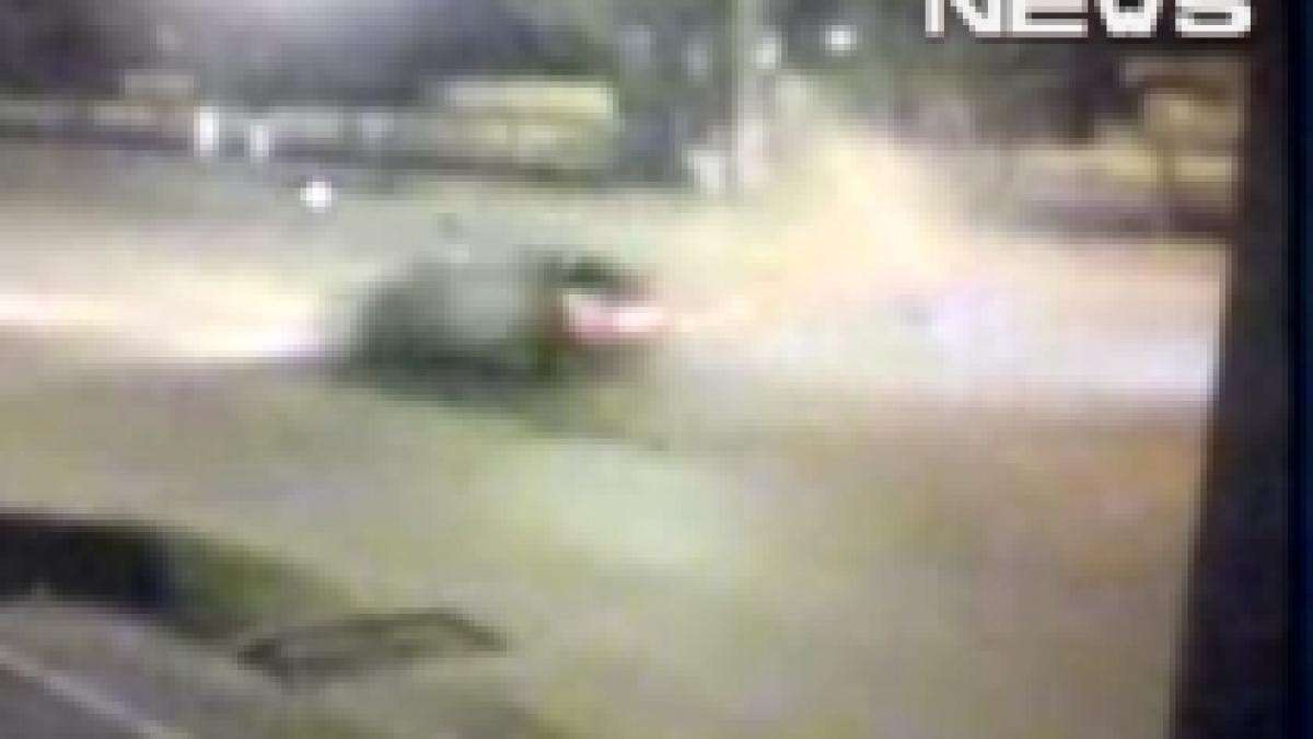 un vitezoman rus surprins de camere lovind in plin trei pietoni imagini socante