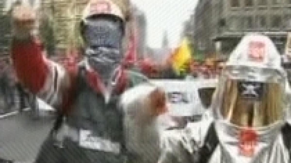 manifestatii violente in belgia salariatii arcelormittal au protestat fata de masurile anticriza