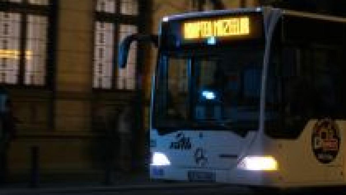 noaptea muzeelor sambata bucurestenii au acces gratuit la 11 institutii incluse in program video