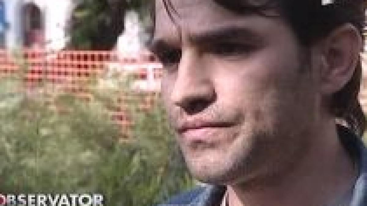 politistul care a fost in bar cu gigi becali si hotii masinii destituit si cercetat penal video