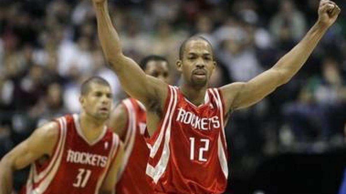 houston pune presiune pe lakers orlando supravietuieste ca prin magie video