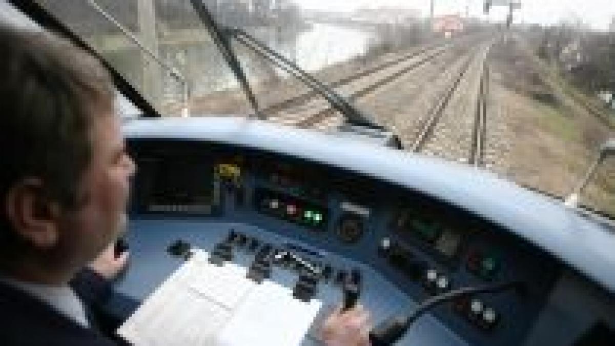 probleme la cfr marfa angajatii si au primit doar jumatate din salariu si cu cinci zile intarziere