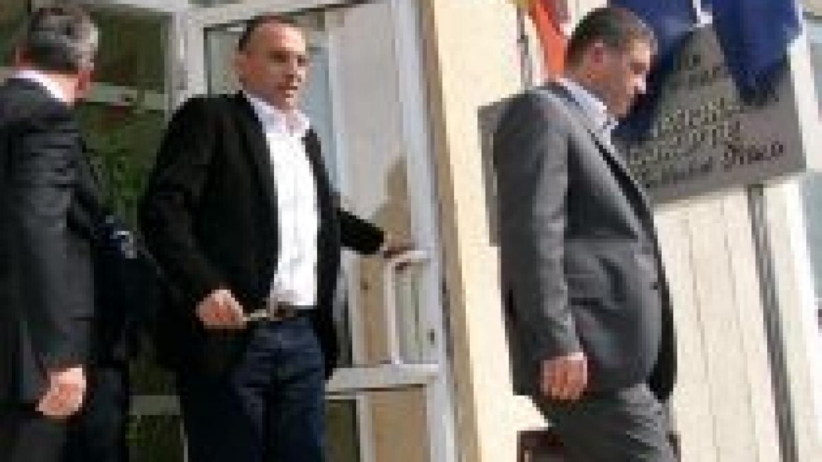 ultimatum pentru prunea de la dna daca nu vine la audieri va fi adus cu forta