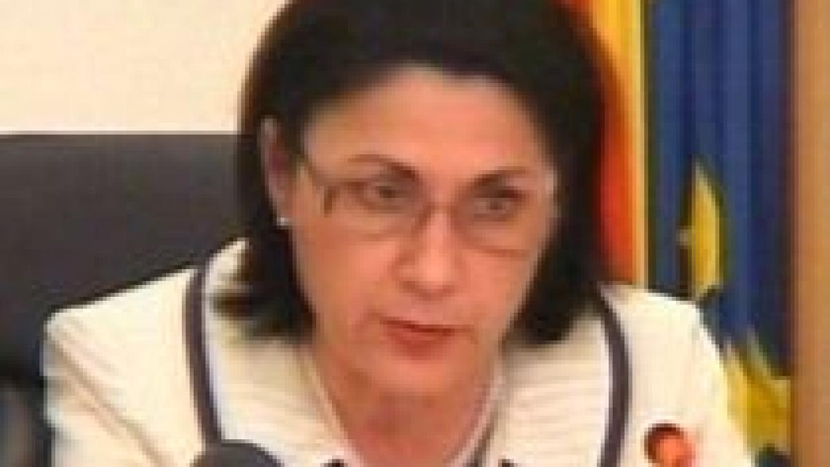 ministrul educatiei a acceptat demisia celor care au gresit subiectele pentru teza unica la istorie