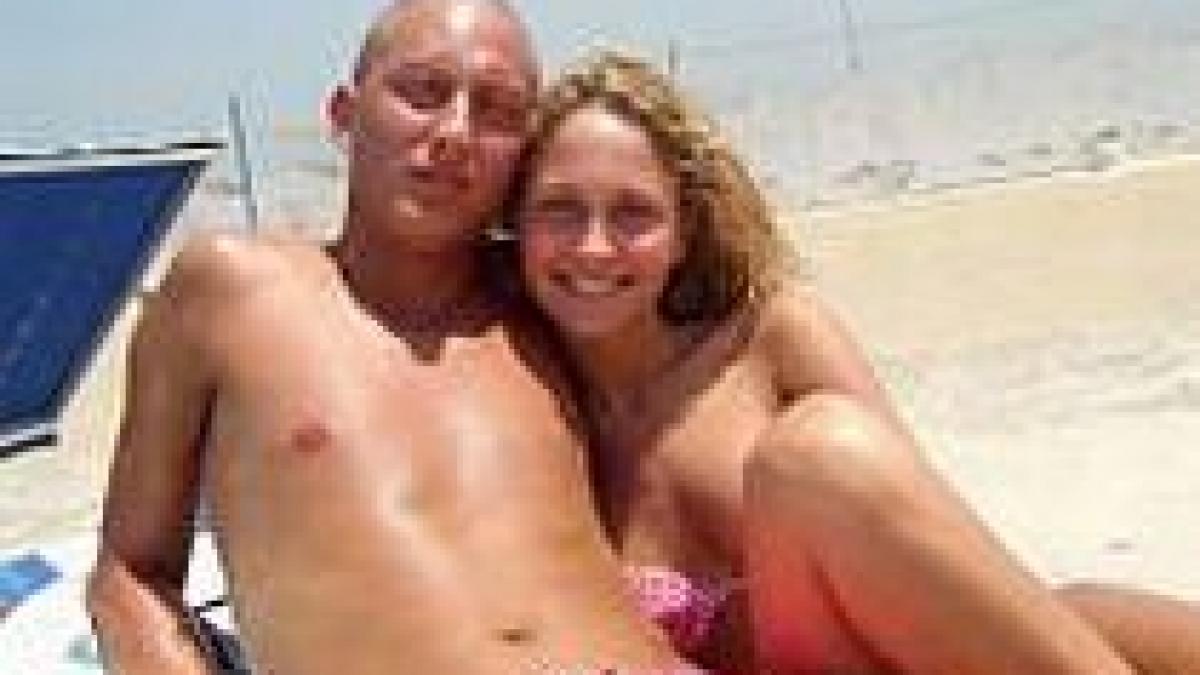 prietenul fetei la al carei majorat a participat berlusconi a facut dezvaluiri despre relatia celor