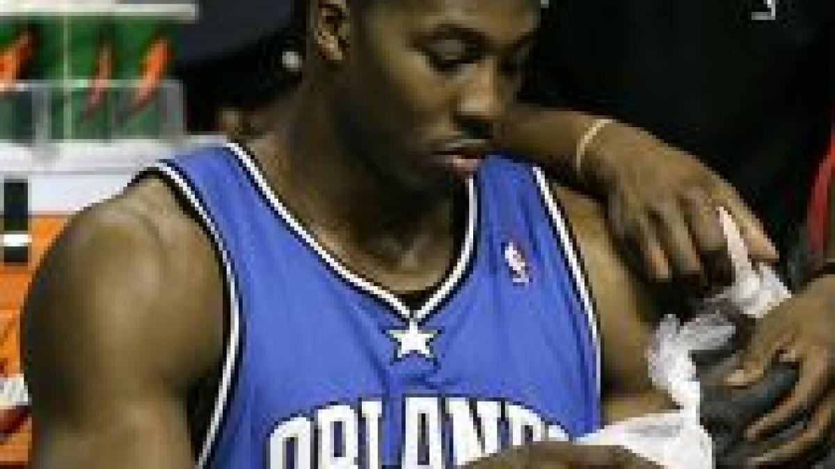 regele straluceste dar pierde magic conduce pe cavaliers cu 2 1 dupa 99 89 in meciul trei video