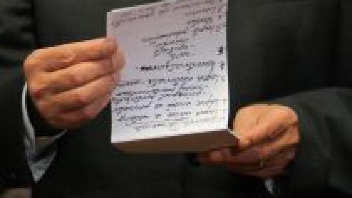 expertiza unui grafolog pe biletelul lui basescu el cauta o idee care sa l catalizeze spre