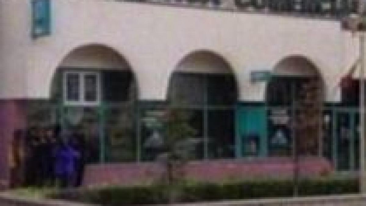 jaf armat la o banca din constanta 70 000 de lei furati in 30 de secunde video