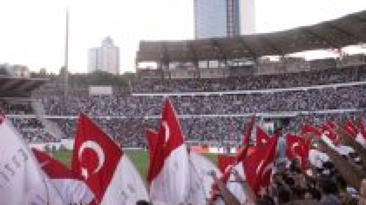 besiktas este noua campioana a turciei galatasaray si fenerbahce au ratat liga campionilor