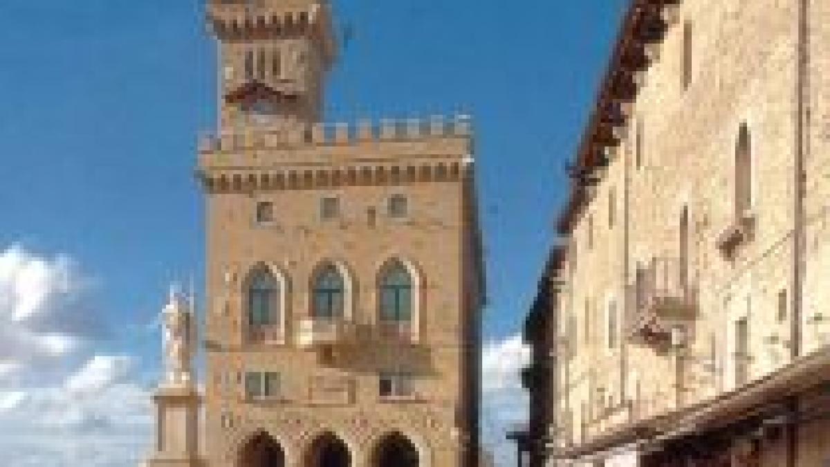 printul mostenitor al afganistanului se casatoreste cu o femeie de origine romana