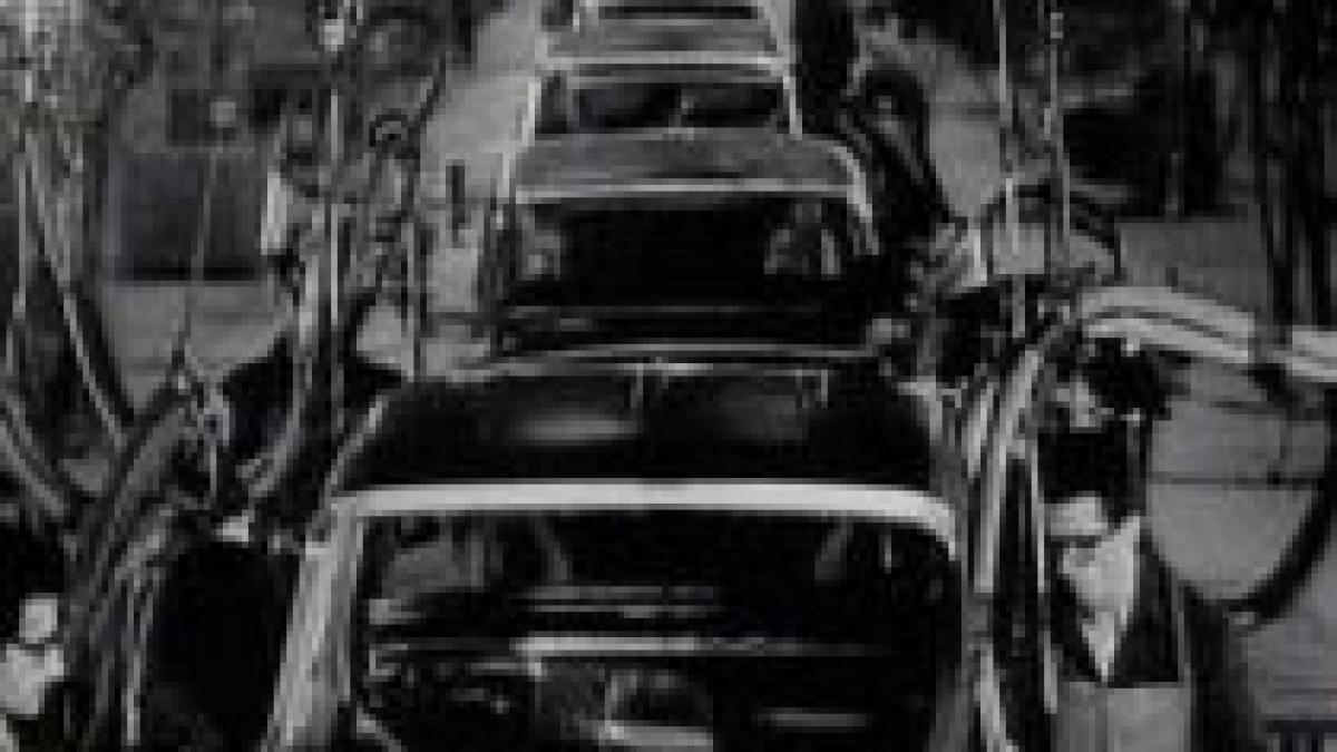 ceausescu a considerat primul model dacia o masina prea luxoasa pentru idioti