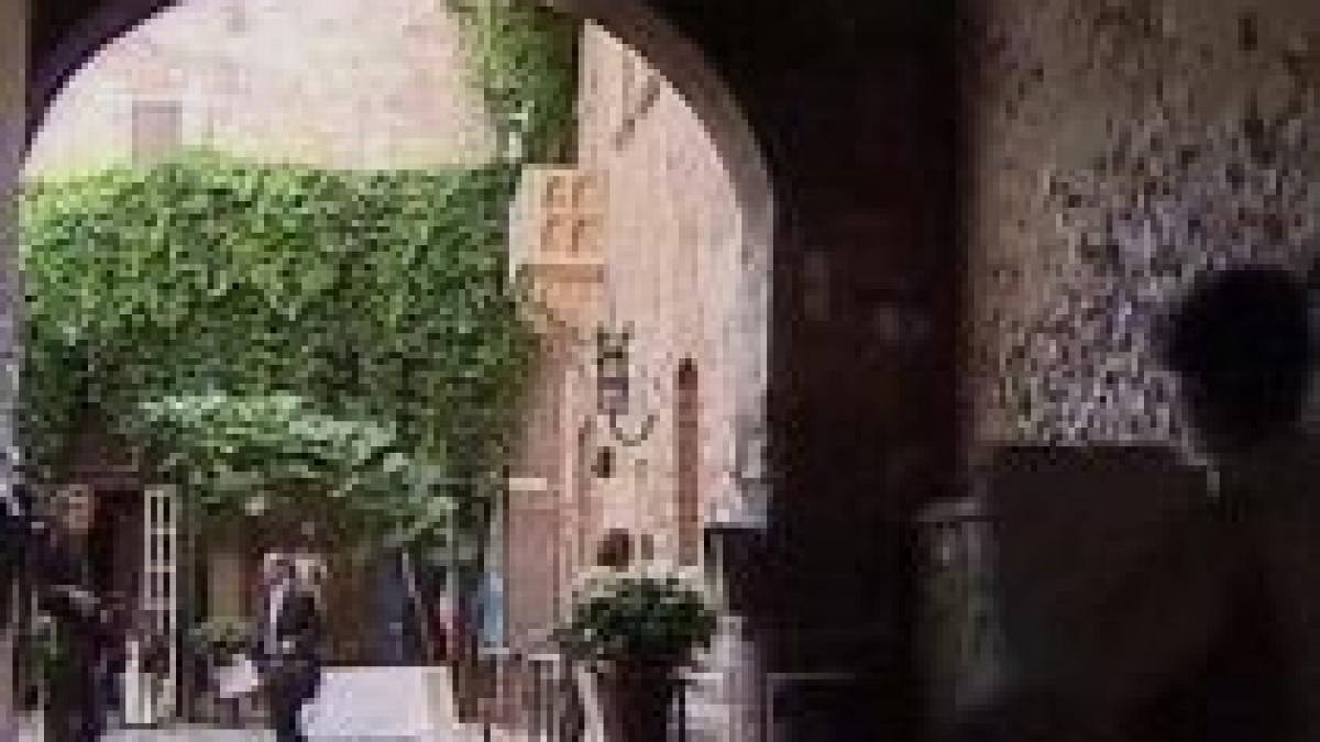 celebrul balcon din romeo si julieta deschis publicului pentru nunti video