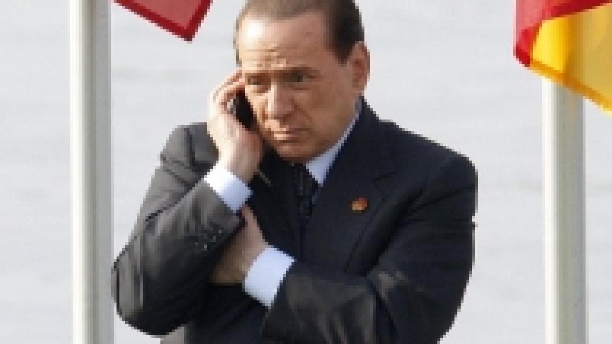 silvio berlusconi acuzat ca a folosit avioane militare pentru a transporta oaspeti la vila sa