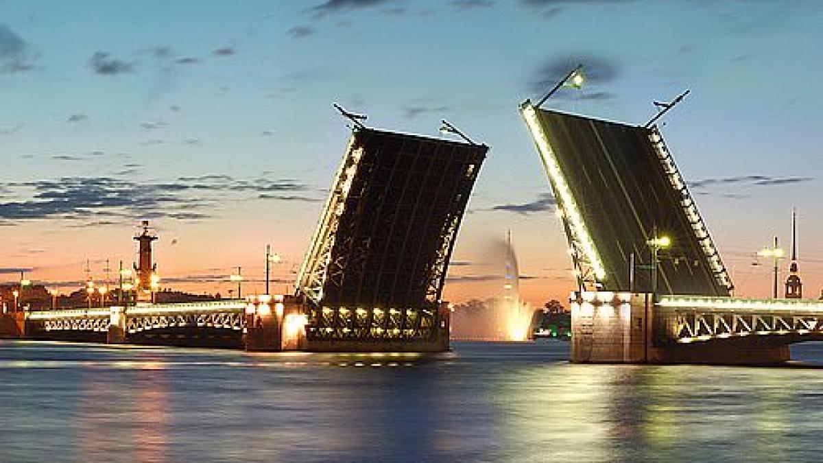 cinci motive pentru a calatori in luna iunie de la verona la sankt petersburg video