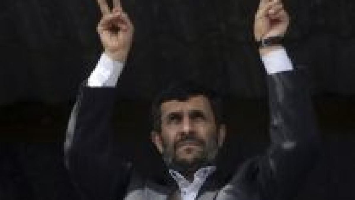 candidatii iranieni la presedintie criticati de liderul suprem