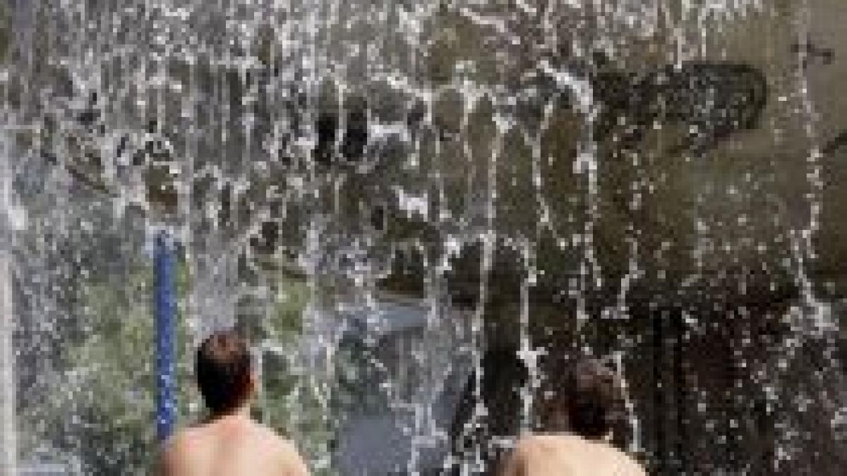 ploaie caniculara averse si descarcari dupa temperaturi de cuptor vezi prognoza meteo