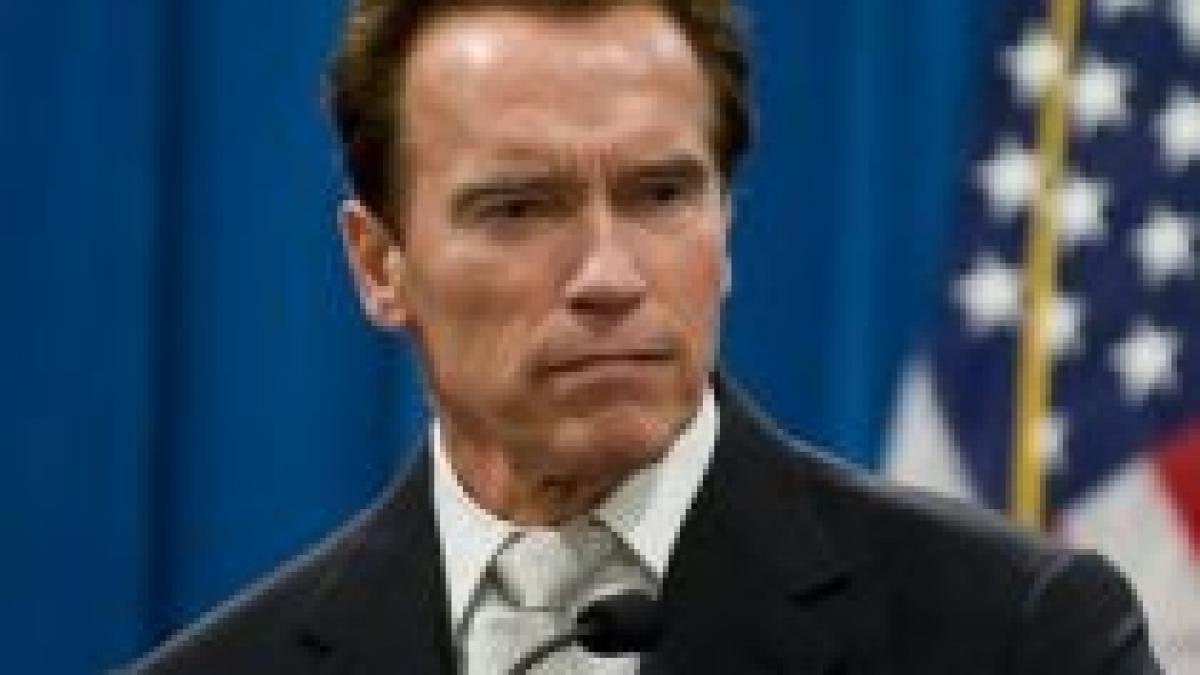 california ar putea intra in colaps financiar in 50 de zile