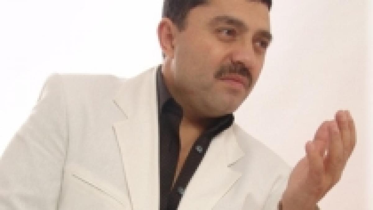 nu il vor pe guta autoritatile unui orasel din sicilia nu aproba un concert al manelistului