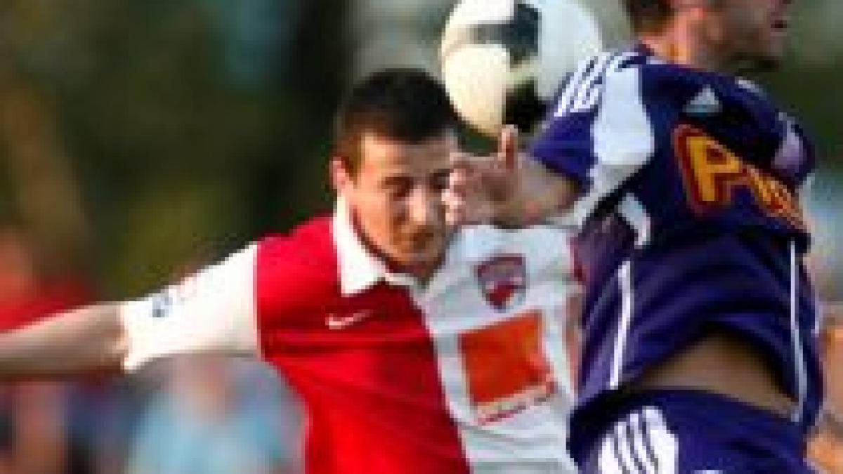 zicu amendat de jandarmerie pentru ca a injurat suporterii lui dinamo in meciul umilitor de la