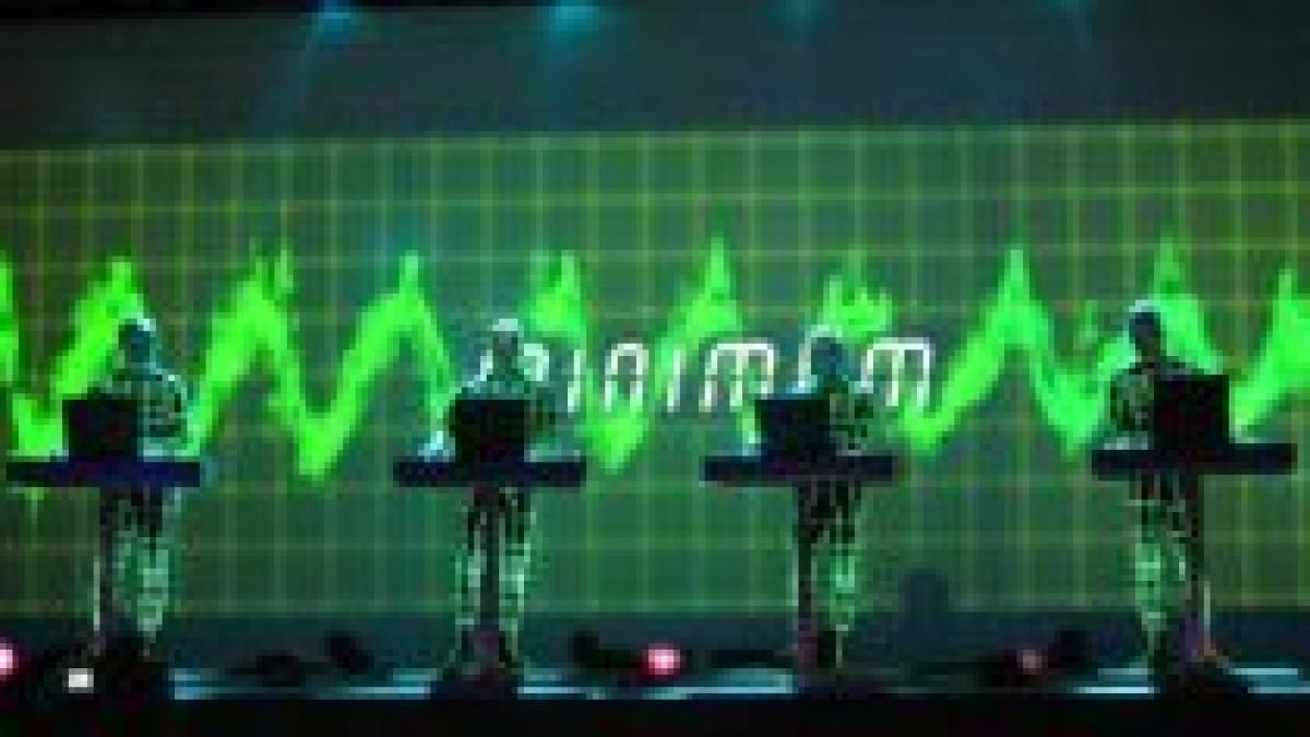 kraftwerk parintii muzicii electronice au incantat publicul din capitala