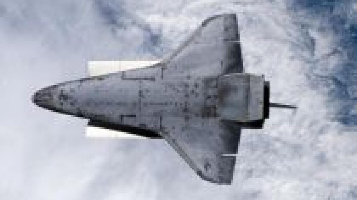 lansarea navetei spatiale endeavour amanata din cauza unei scurgeri de hidrogen