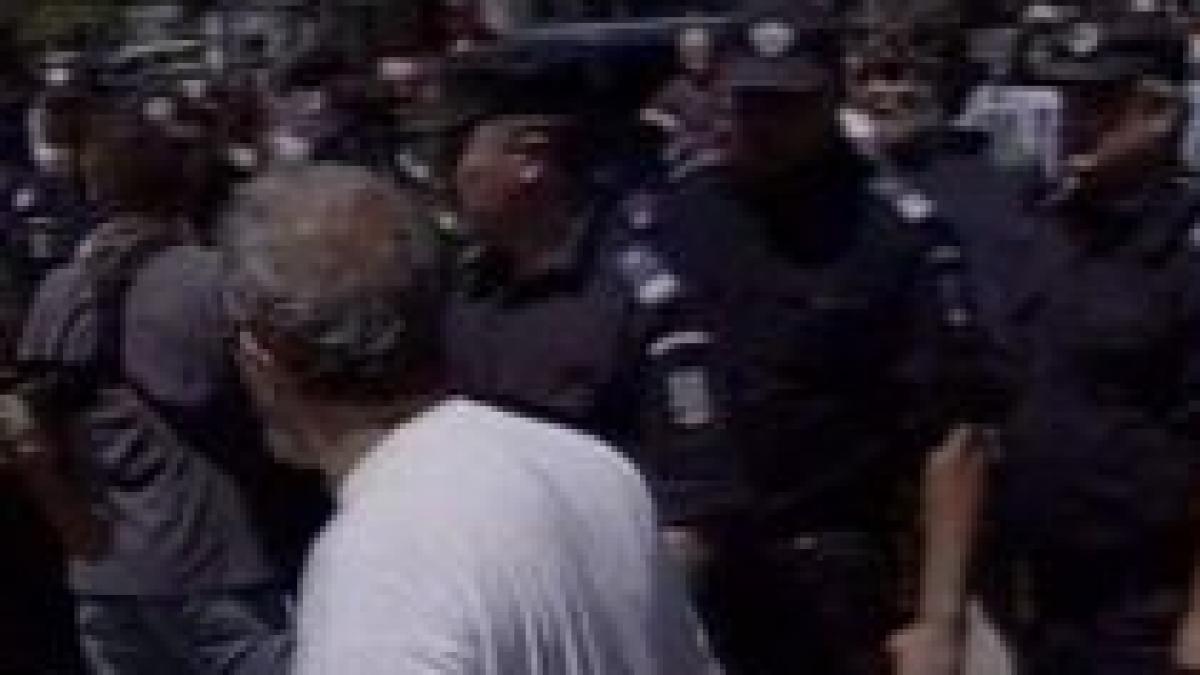 scandal in piata universitatii la comemorarea victimelor mineriadei din 13 15 iunie 1990