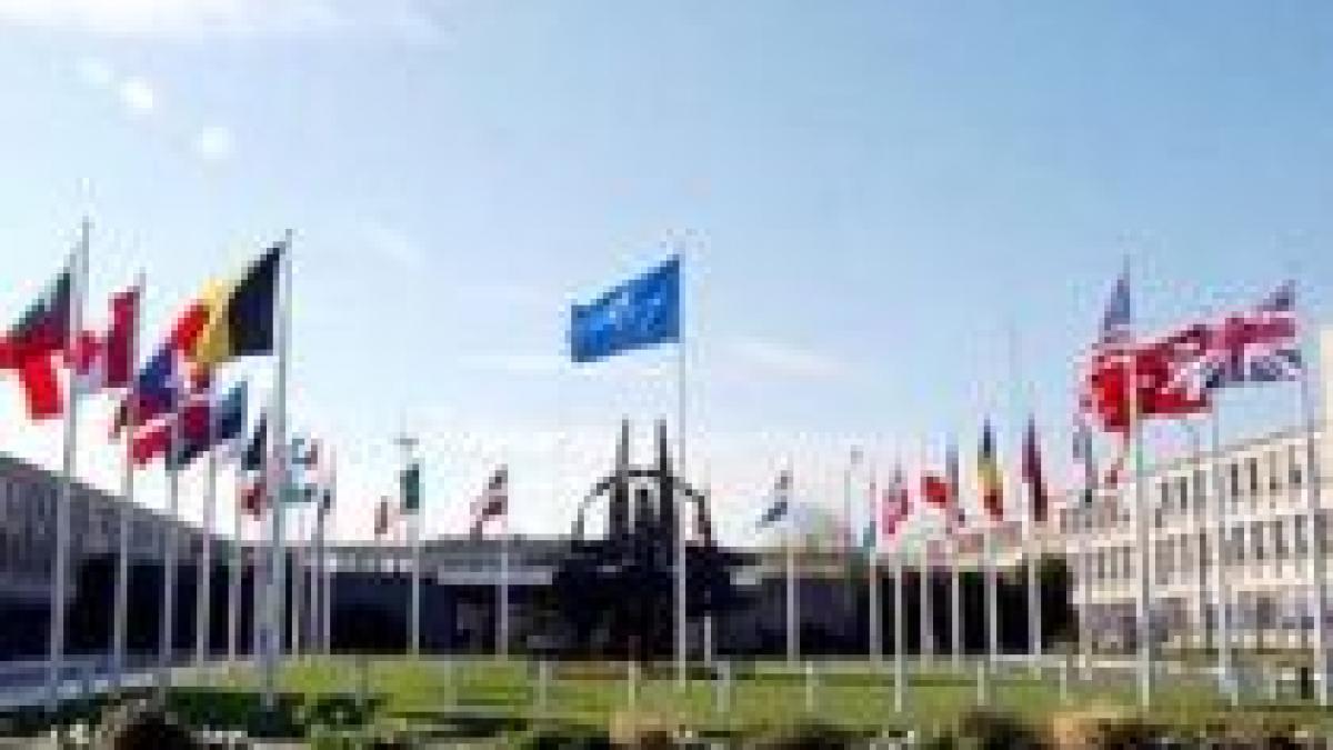 Un monument în memoria militarilor căzuţi în operaţiunile NATO, inaugurat la Bruxelles