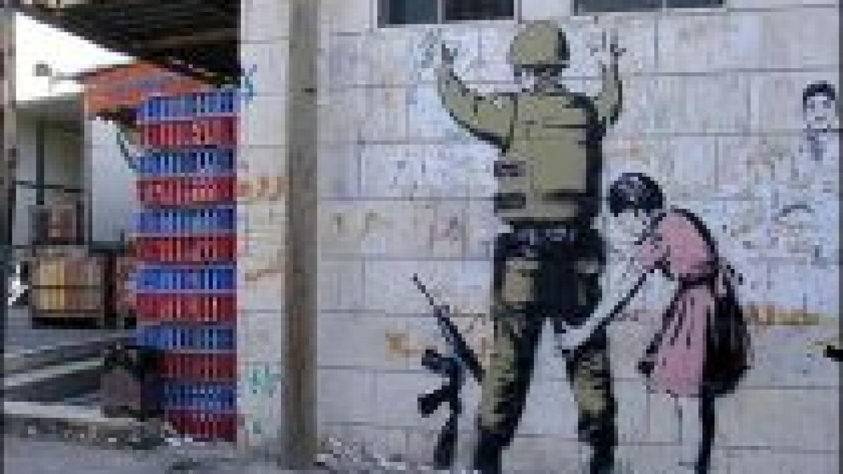 expozitie inedita bansky un misterios artist stradal va expune la muzeul din bristol