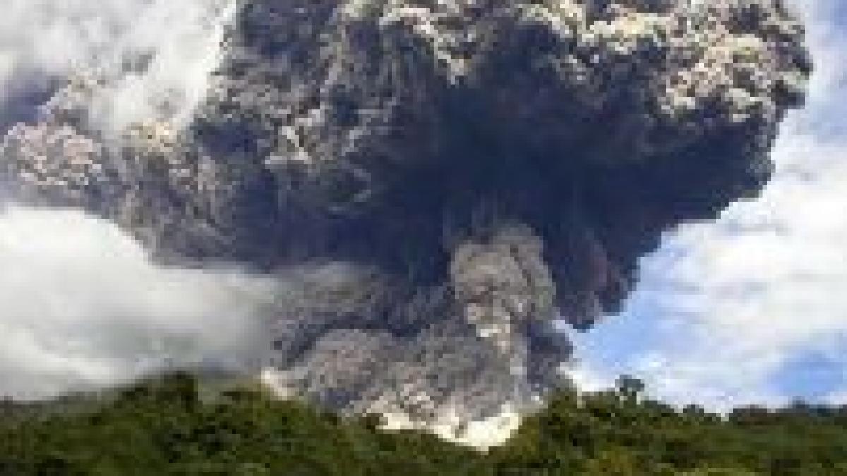 geolog rus zborul avioanelor afectat de o eruptie vulcanica din arhipelagul kurile